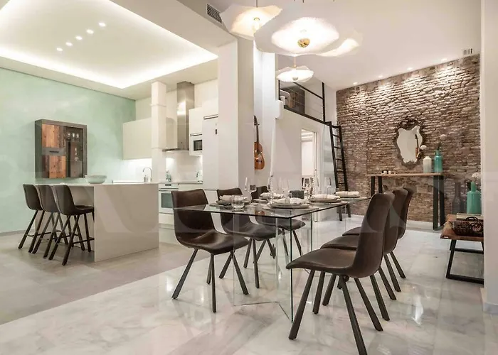 Luxurious In Center With Parking By Rems
