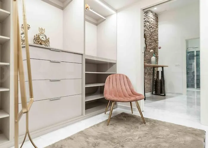 Luxurious In Center With Parking By Rems * Málaga