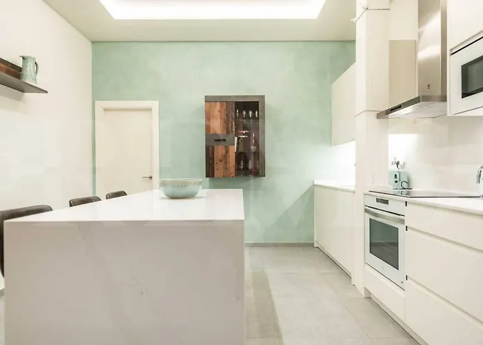 Luxurious In Center With Parking By Rems * Málaga