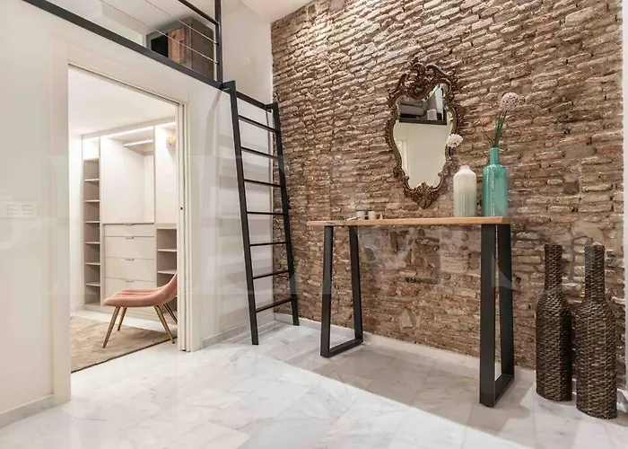 Luxurious In Center With Parking By Rems Apartment