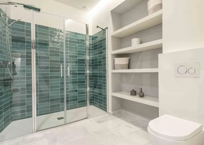 Apartment Luxurious In Center With Parking By Rems Málaga