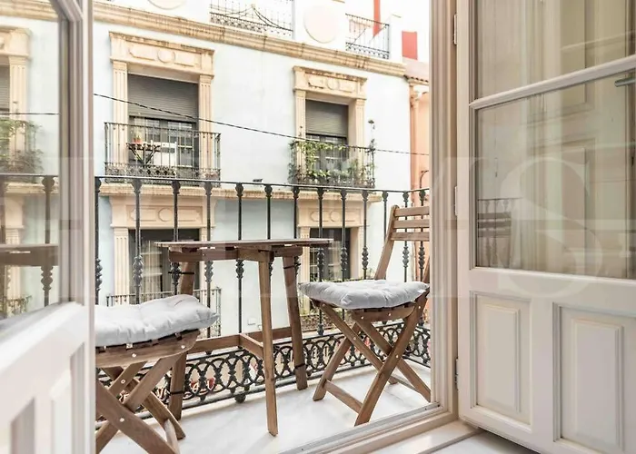 Apartment Luxurious In Center With Parking By Rems