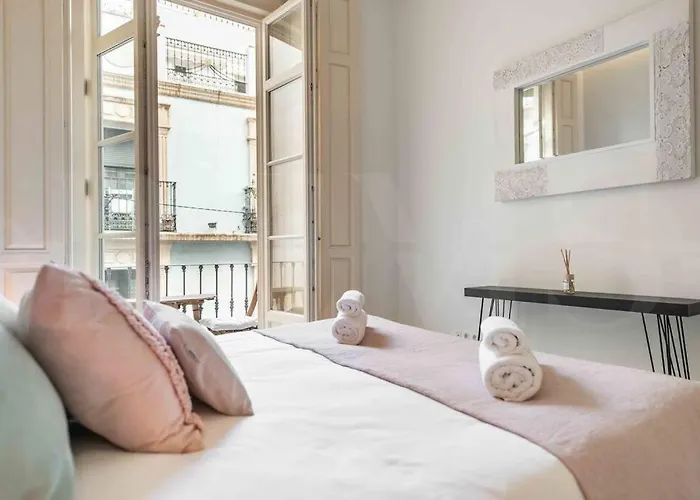 Apartment Luxurious In Center With Parking By Rems Málaga